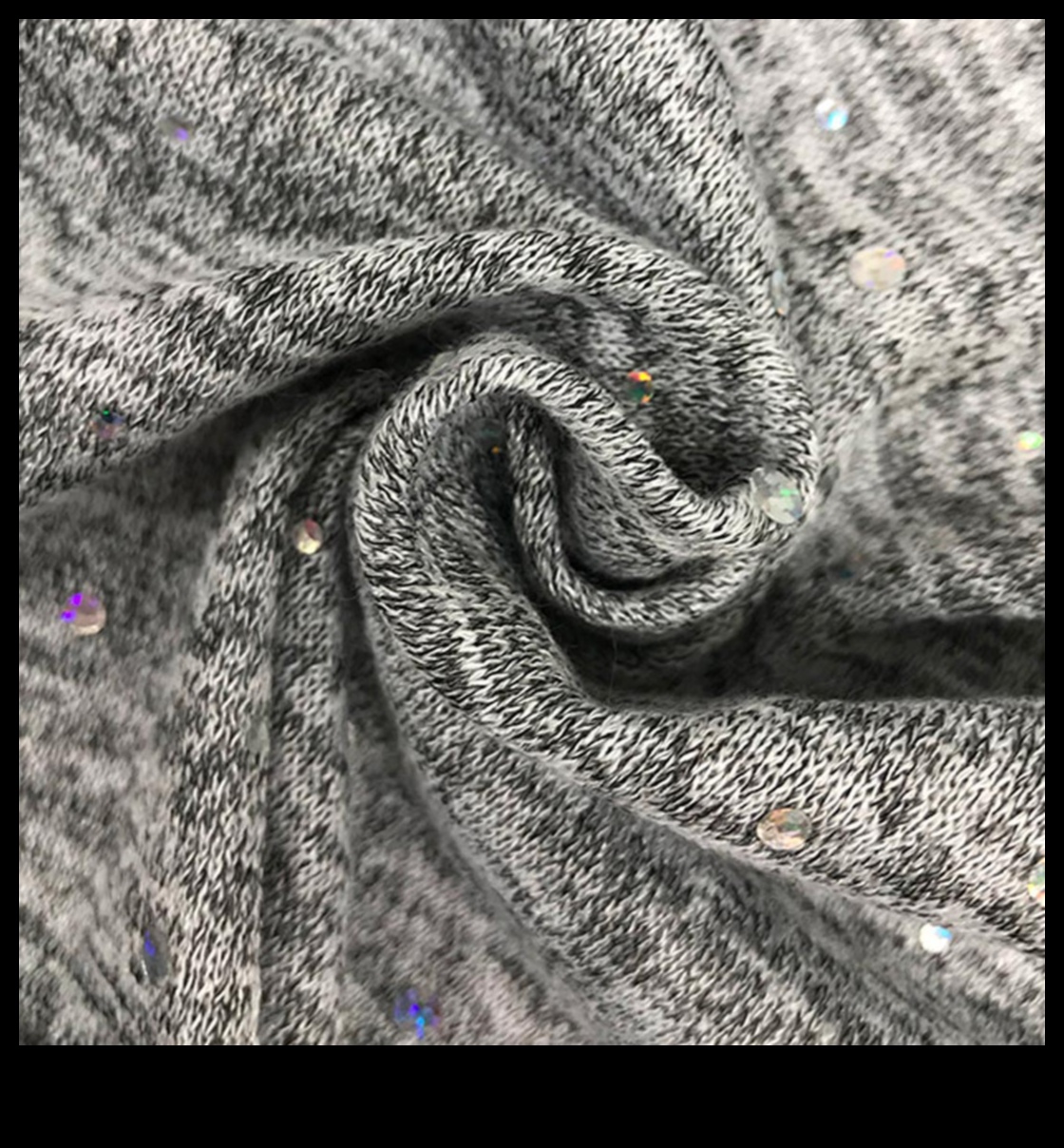 Τεχνικές χειροτεχνίας για διακοσμημένα υφάσματα: Προσθέτοντας λάμψη στο ύφασμα