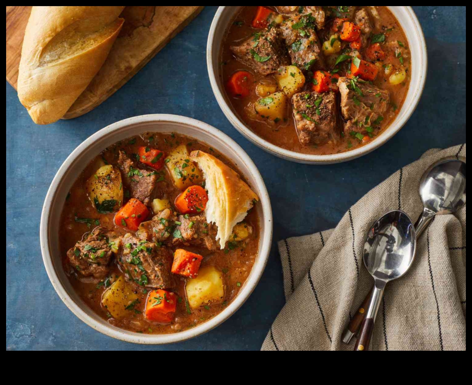 Soulful Stews: Slow Cooker Comfort για κάθε περίσταση
