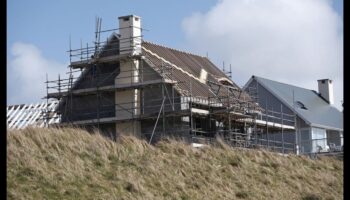 Architectural Adventure: Building Sets for Young Engineers