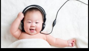 Snuggle Symphony: Musical Milestones in Baby's Development