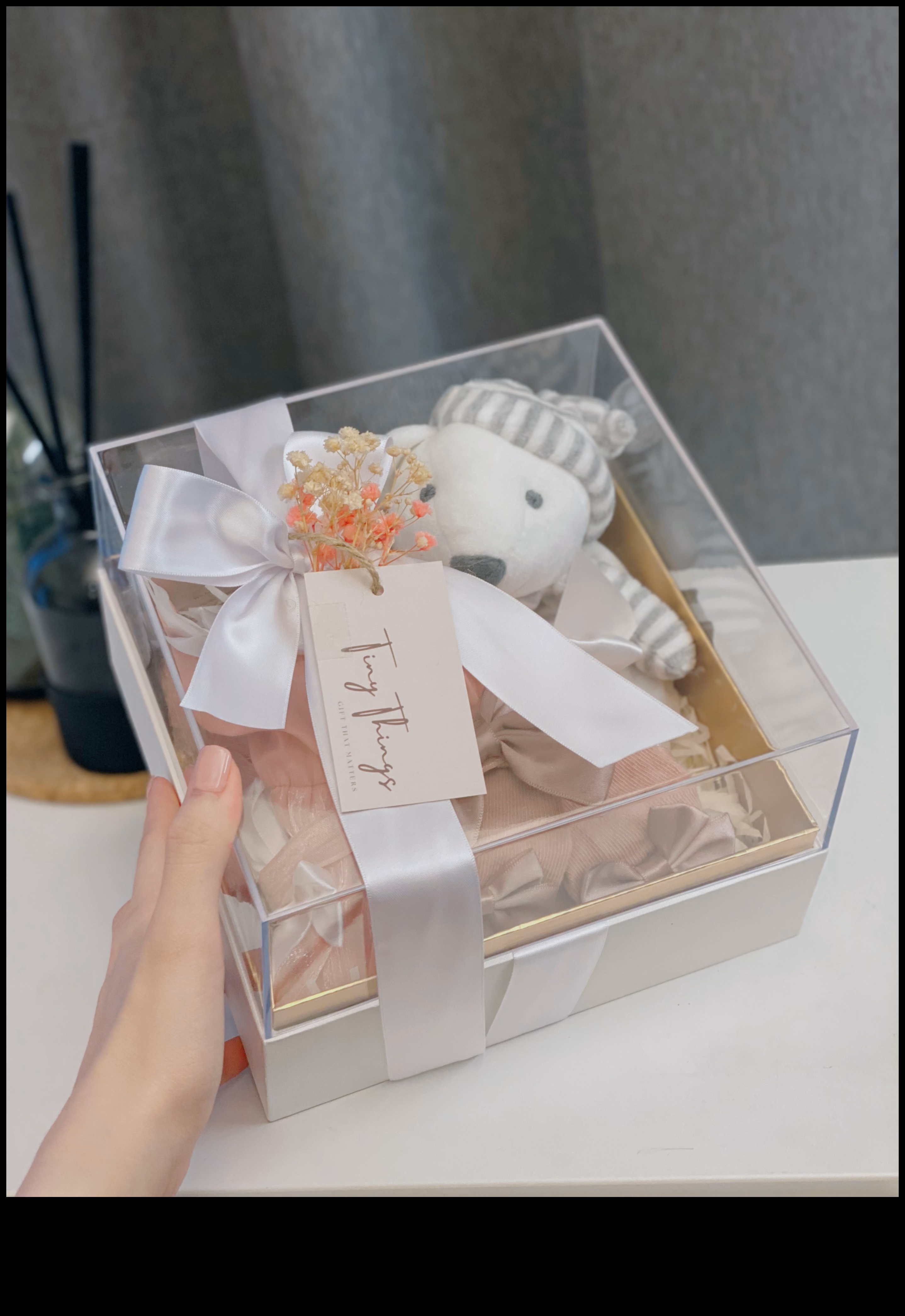 Μικροσκοπικοί Θησαυροί: Δώρα από καρδιάς για τον εορτασμό της νέας άφιξης